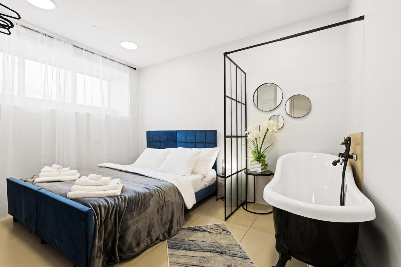 Sirena Apartment - Self Check-In And Free Parking ทาลลินน์ ภายนอก รูปภาพ