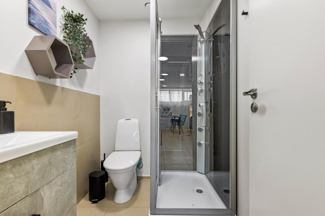 Sirena Apartment - Self Check-In And Free Parking ทาลลินน์ ภายนอก รูปภาพ
